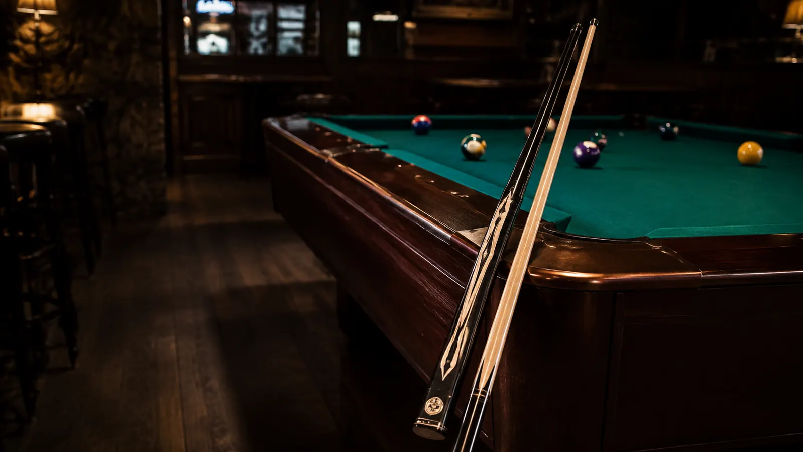How to Pick Your First Pool Cue Without Wasting Money
